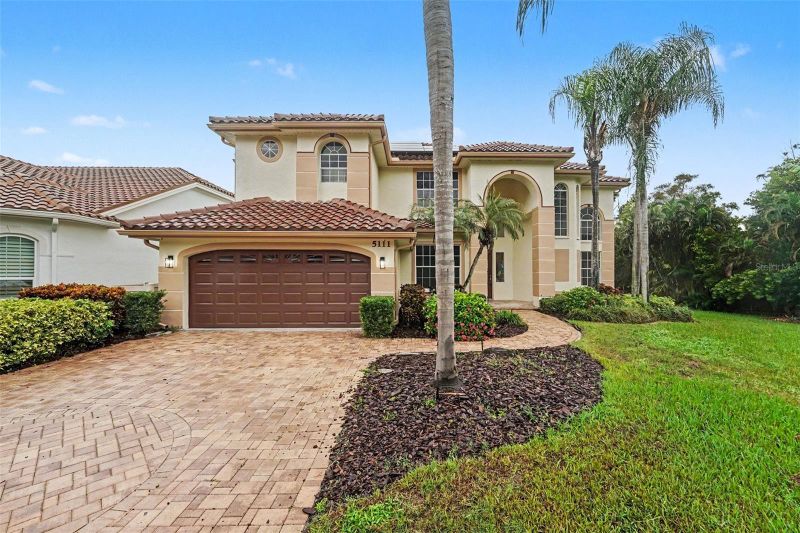 5111 Queen Palm Ter NE, St Petersburg, FL 33703