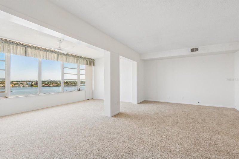 1847 Shore Crest Dr #710, South Pasadena, FL 33707