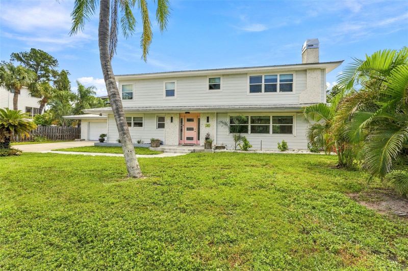 135 Harbor Dr, Palm Harbor, FL 34683