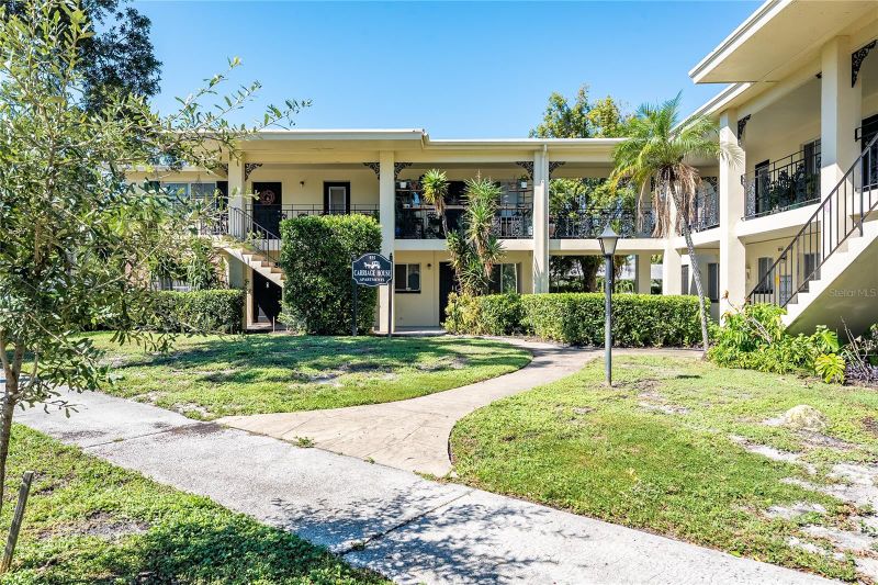 935 34th Ave N, St Petersburg, FL 33704