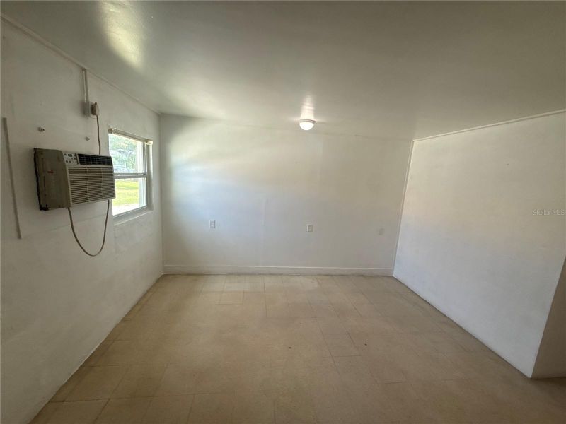 4420 N Clark Ave, Tampa, FL 33614