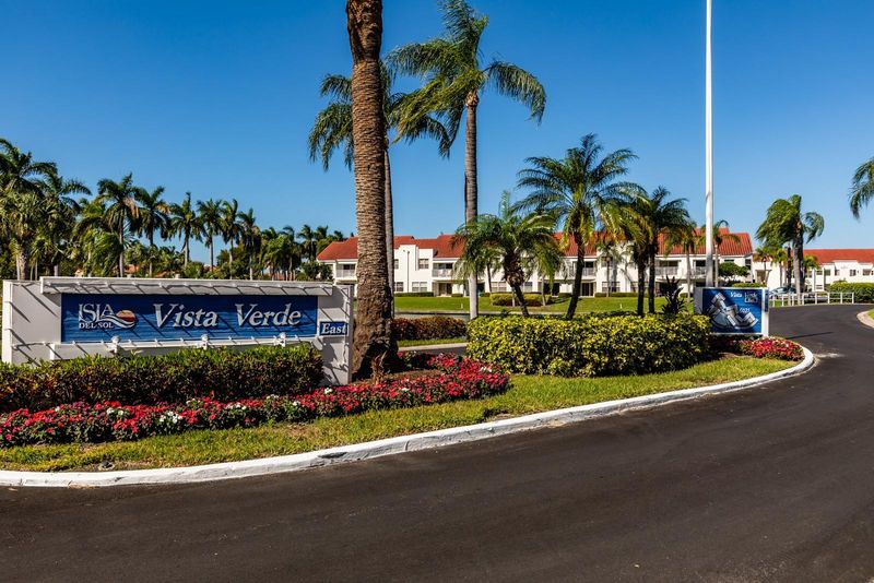 6011 Bahia Del Mar Blvd #150, St Petersburg, FL 33715