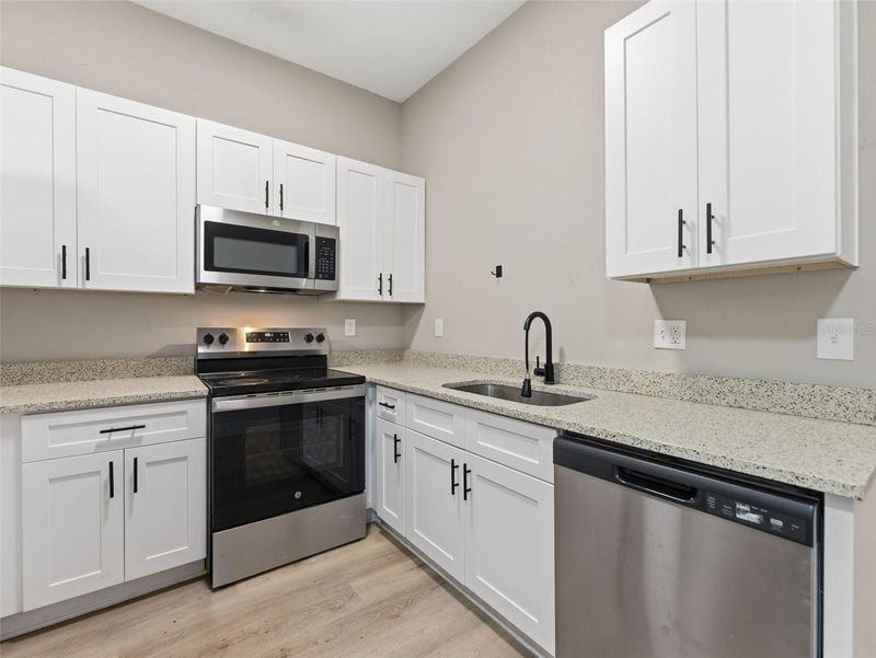 1740 W Cherry St, Tampa, FL 33607