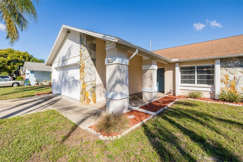 8231 Matthew Dr, New Port Richey, FL 34653