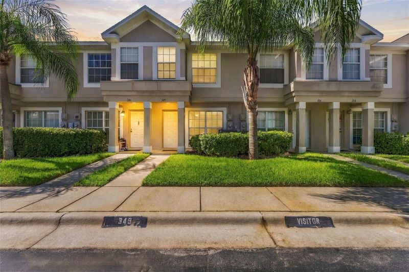 349 Kensington Lake Cir, Brandon, FL 33511