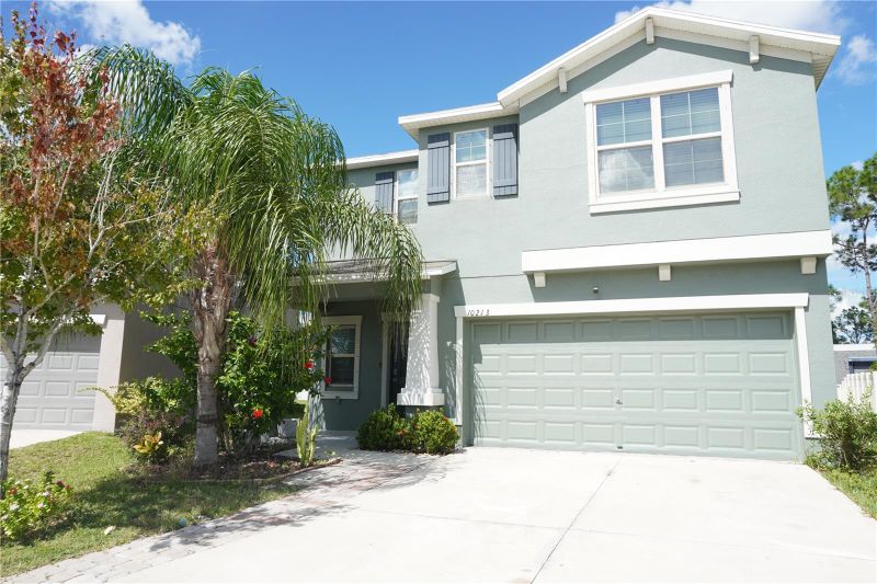 10213 Boggy Moss Dr, Riverview, FL 33578