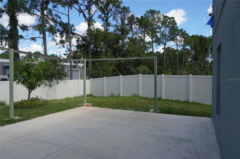 10213 Boggy Moss Dr, Riverview, FL 33578