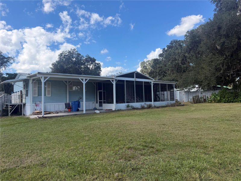 4909 Merrin Rd, Plant City, FL 33565