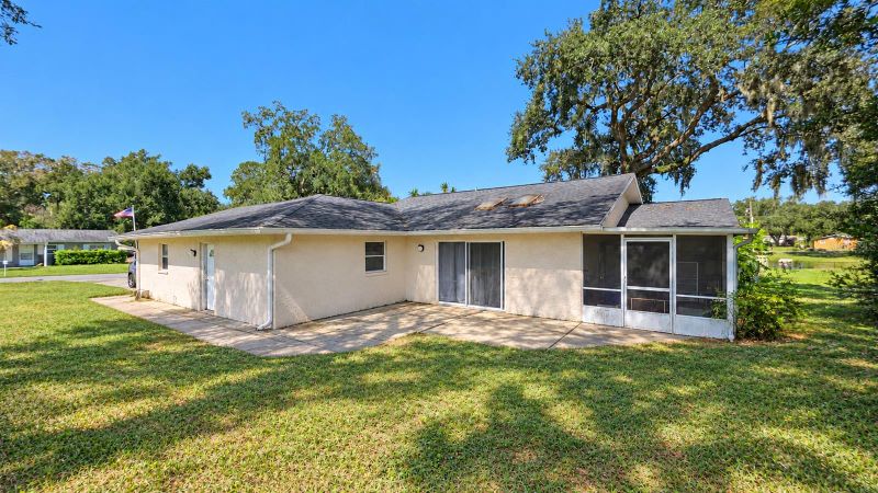 5636 Beech St, Zephyrhills, FL 33542