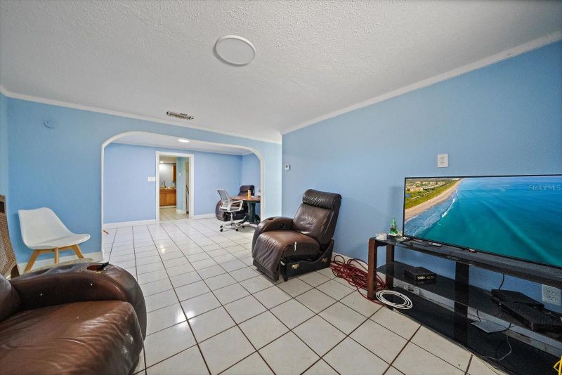 2922 Sample Loop, Tampa, FL 33619