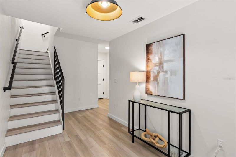 1606 Park Lake St #9, Orlando, FL 32803