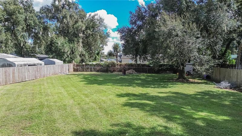 4822 Pattys Pl, Plant City, FL 33565
