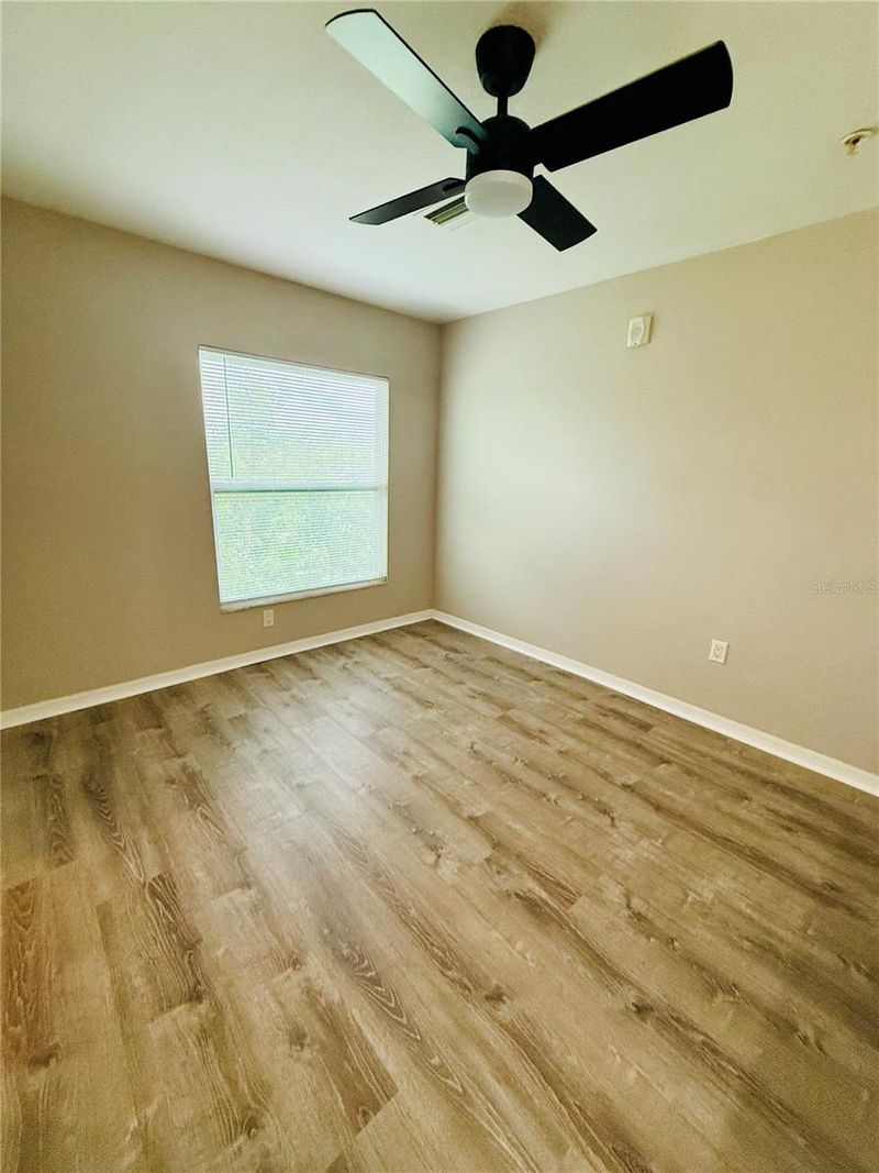 1410 Magellan Dr, Sarasota, FL 34243