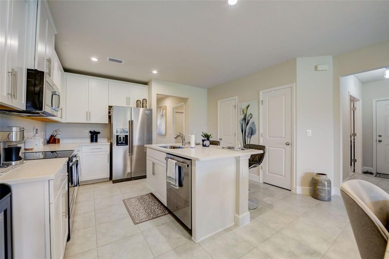 18027 Turning Leaf Cir, Land O Lakes, FL 34638