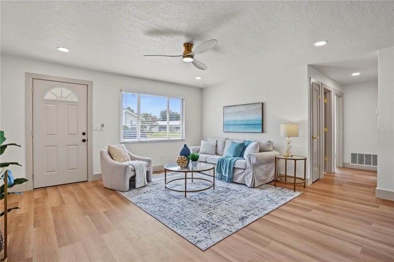 14095 90th Pl, Seminole, FL 33776