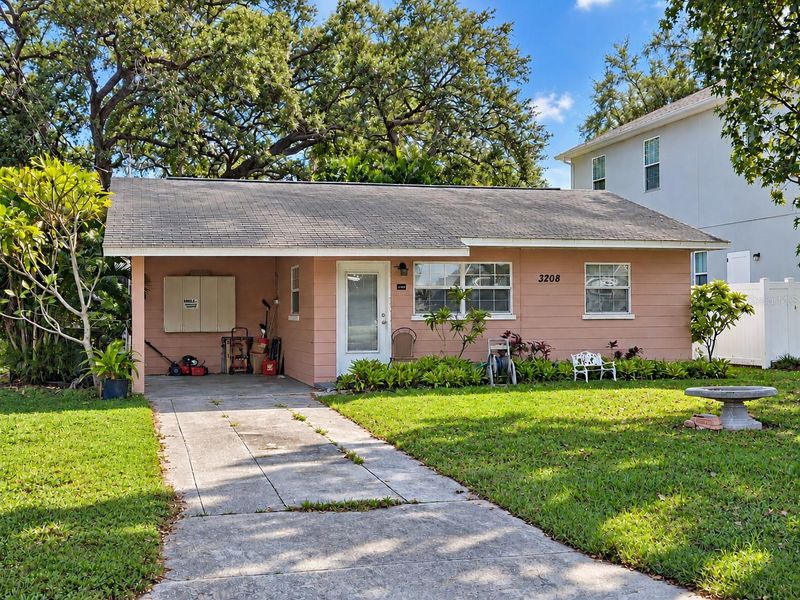 3208 W Cherokee Ave, Tampa, FL 33611