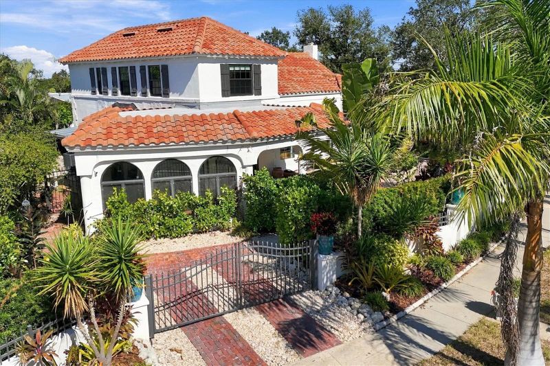 5208 Harbor Rd, Bradenton, FL 34209