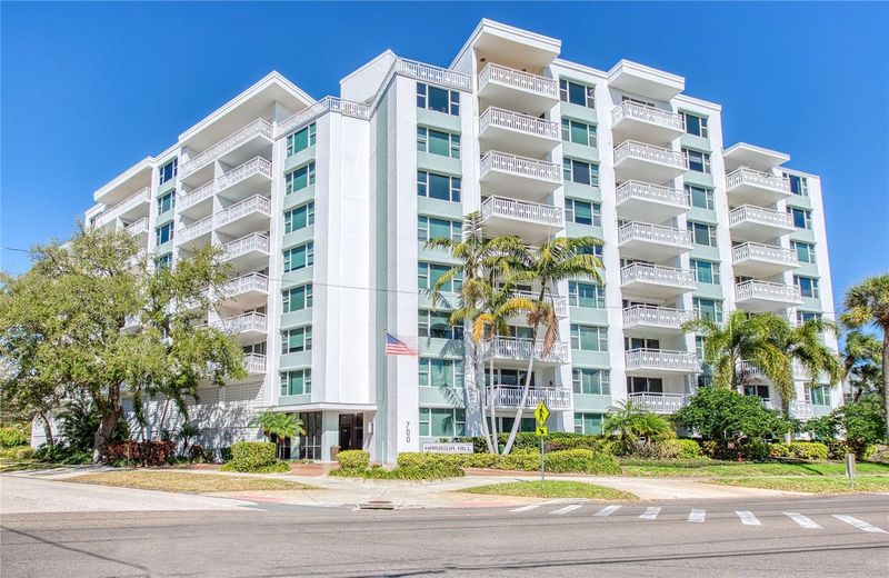 700 Beach Dr NE #701, St Petersburg, FL 33701