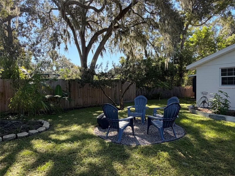 10822 Palmetto St, Riverview, FL 33569