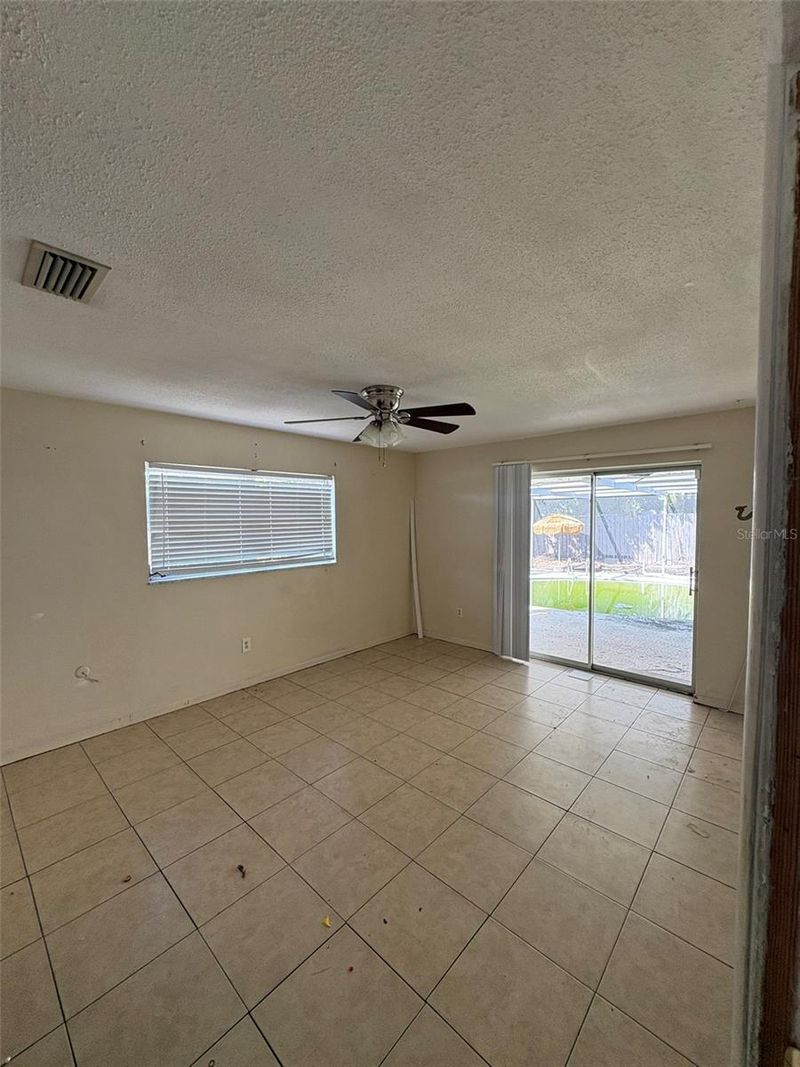 13941 84th Ter, Seminole, FL 33776