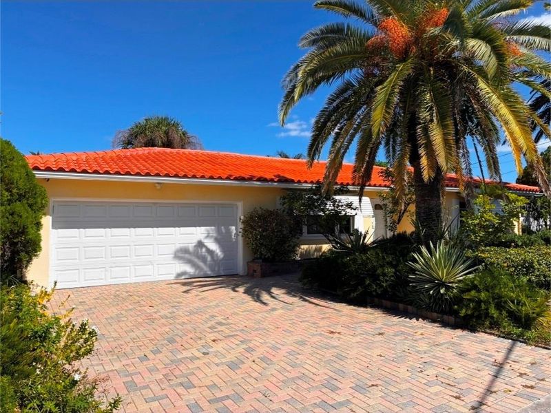 8175 Gulf Blvd, St Pete Beach, FL 33706