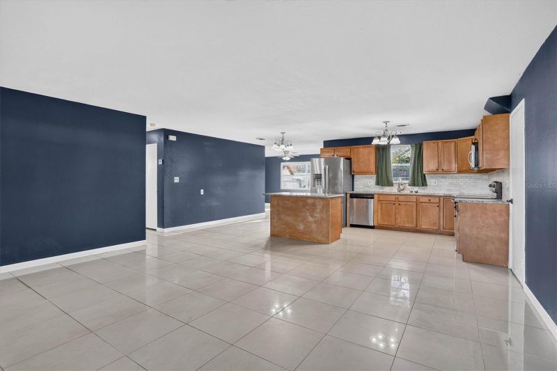 5848 Cypress St, Zephyrhills, FL 33542