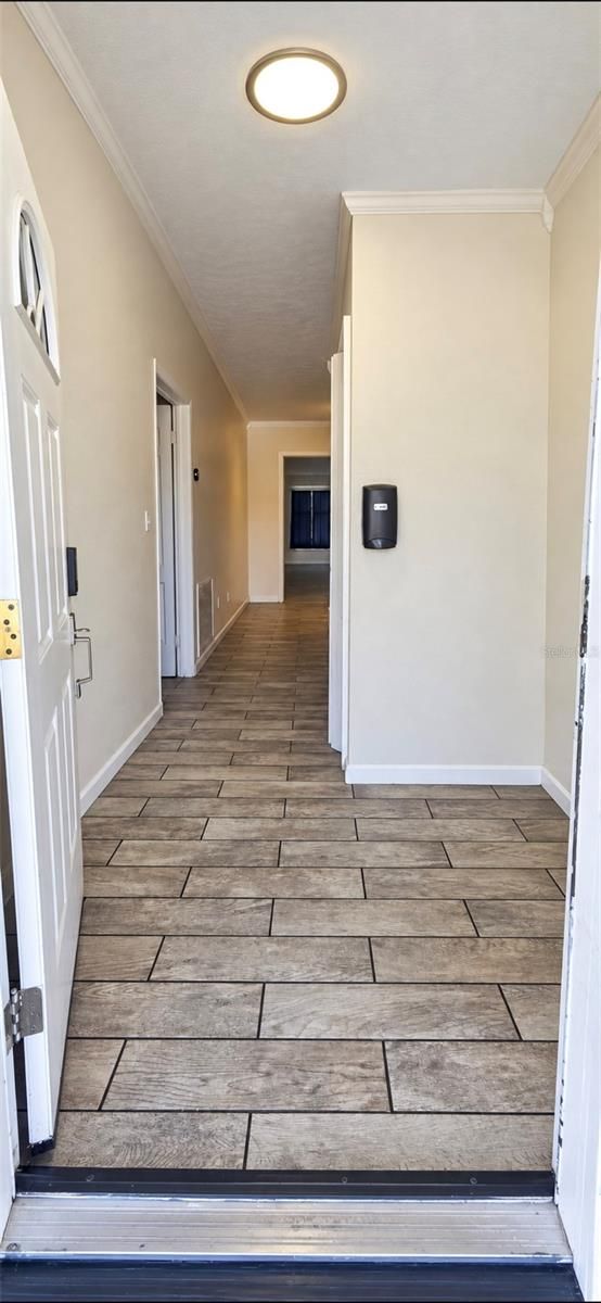8007 Meadowglen Dr, Orlando, FL 32810