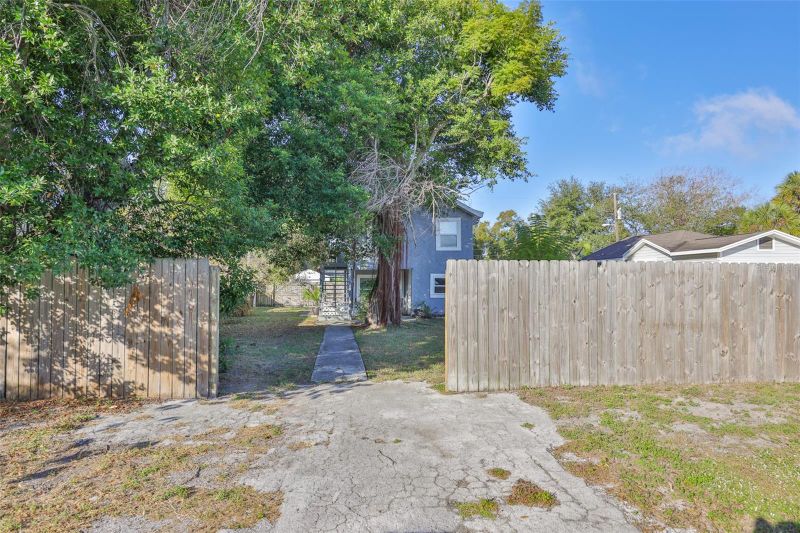 1208 17th St N, St Petersburg, FL 33713