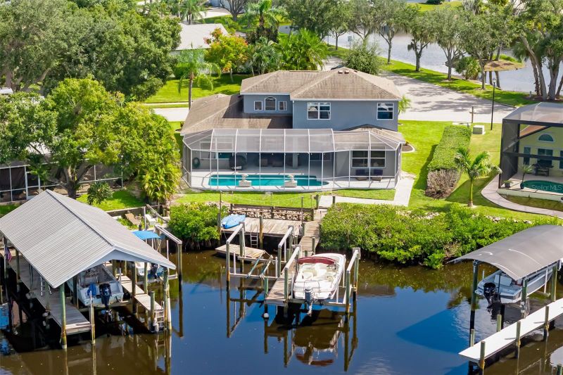 124 41st Cir E, Bradenton, FL 34208