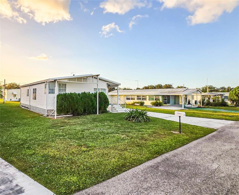 5425 Betmar Dr, Zephyrhills, FL 33542