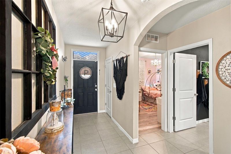 16472 Little Garden Dr, Wimauma, FL 33598