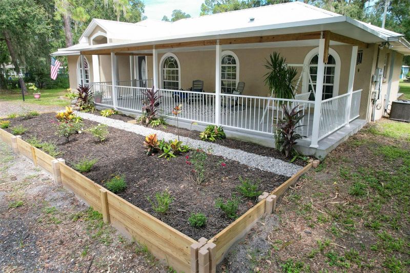 118 E Hunter Rd, Plant City, FL 33565