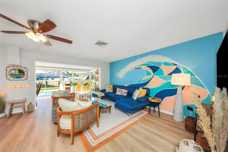 1532 Tangerine St, Clearwater, FL 33756