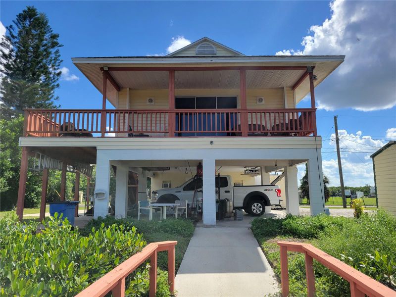 3301 W Shell Point Rd, Ruskin, FL 33570