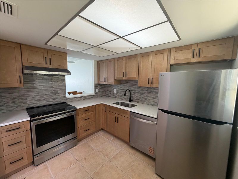 4805 Alt 19 #712, Palm Harbor, FL 34683