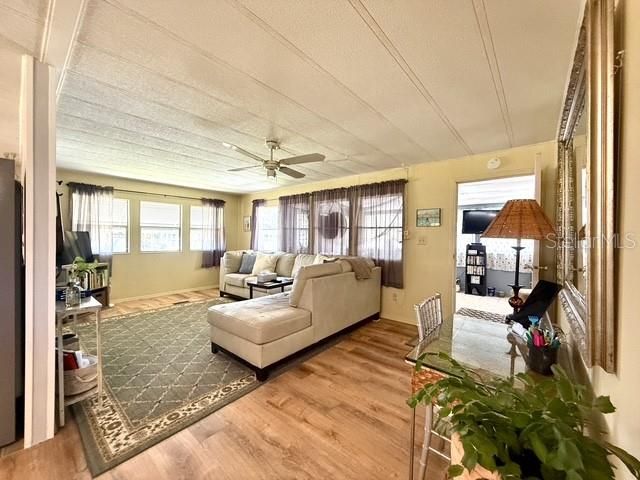 113 W Saint Lucia Loop, Apollo Beach, FL 33572