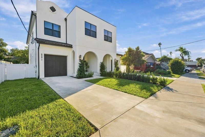 809 E Louisiana Ave #2, Tampa, FL 33603