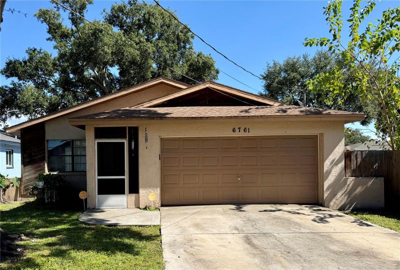 6761 44th St N, Pinellas Park, FL 33781