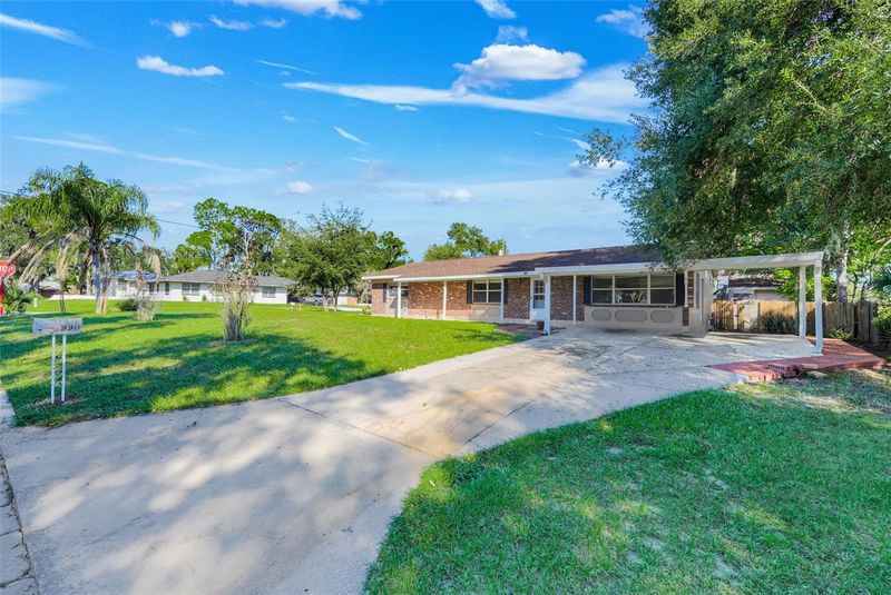 990 Linden St, Clermont, FL 34711