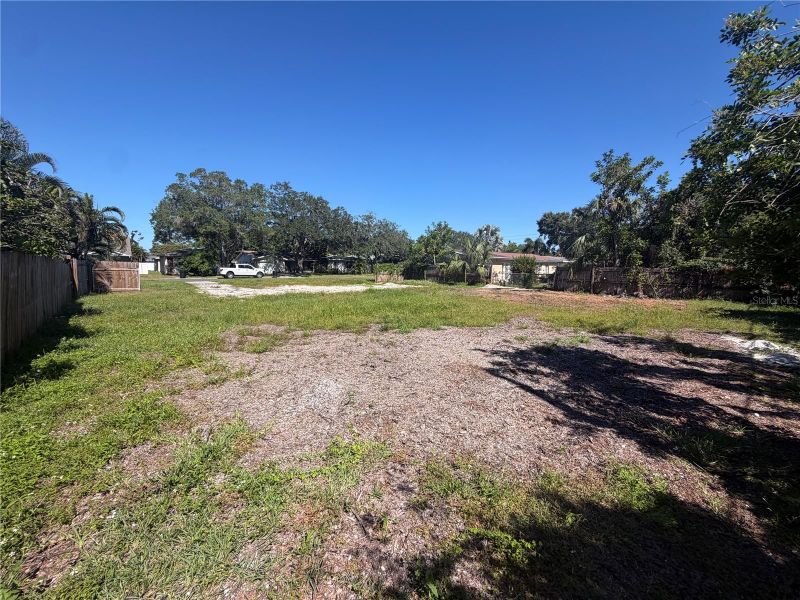 138 N 43rd Dr, St Petersburg, FL 33703