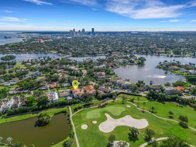110 Ricardo Way NE #8, St Petersburg, FL 33704