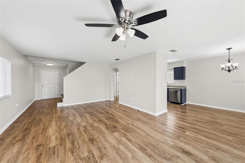 10805 Summerton Dr, Riverview, FL 33579