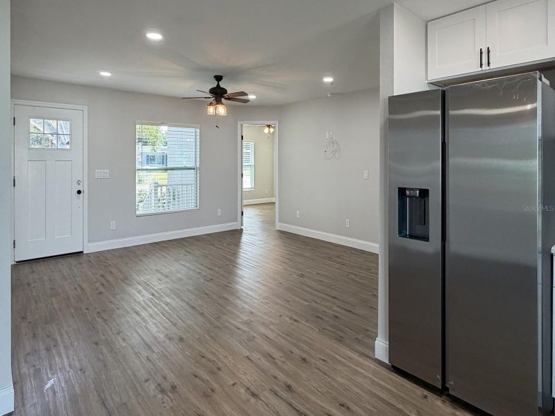 10118 66th Ave, Seminole, FL 33772