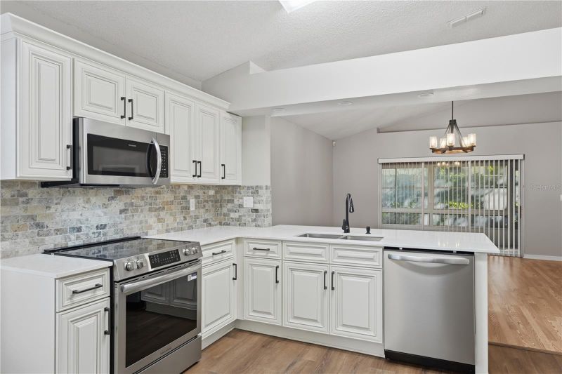 3675 Eversholt St, Clermont, FL 34711