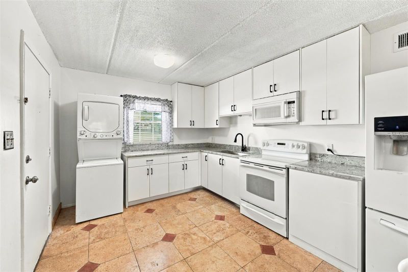 525 Conway Rd #46, Orlando, FL 32807