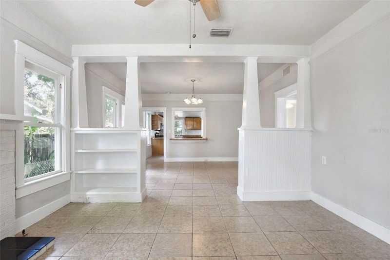 508 E Hugh St, Tampa, FL 33603