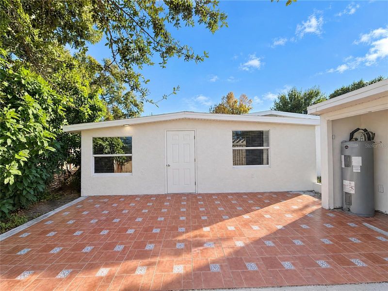 3205 W Rogers Ave, Tampa, FL 33611