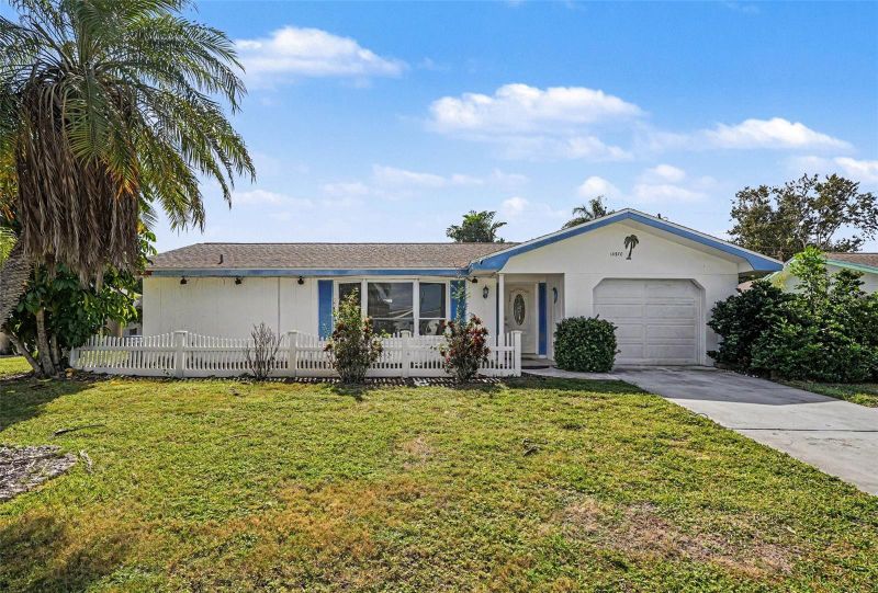 13570 99th Ave N, Seminole, FL 33776