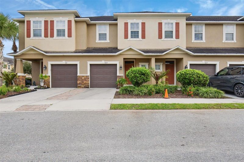 1609 Vineyard Ln, Oldsmar, FL 34677