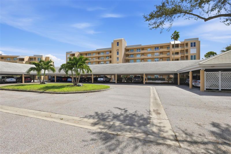 3740 Pinebrook Cir #104, Bradenton, FL 34209